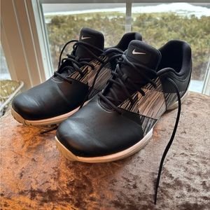 Nike golf shoes size 7.5 women’s